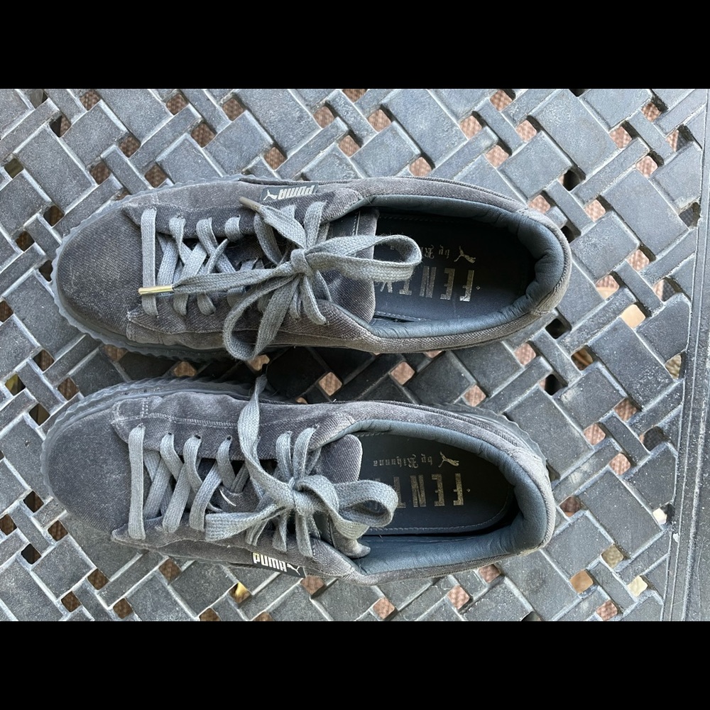 PUMA FENTY sneakers size 9 in very good condition